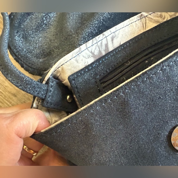 NWOT Junior Drake Navy Metallic Leather Crossbody Clutch 2 Removable Straps - Picture 4 of 7